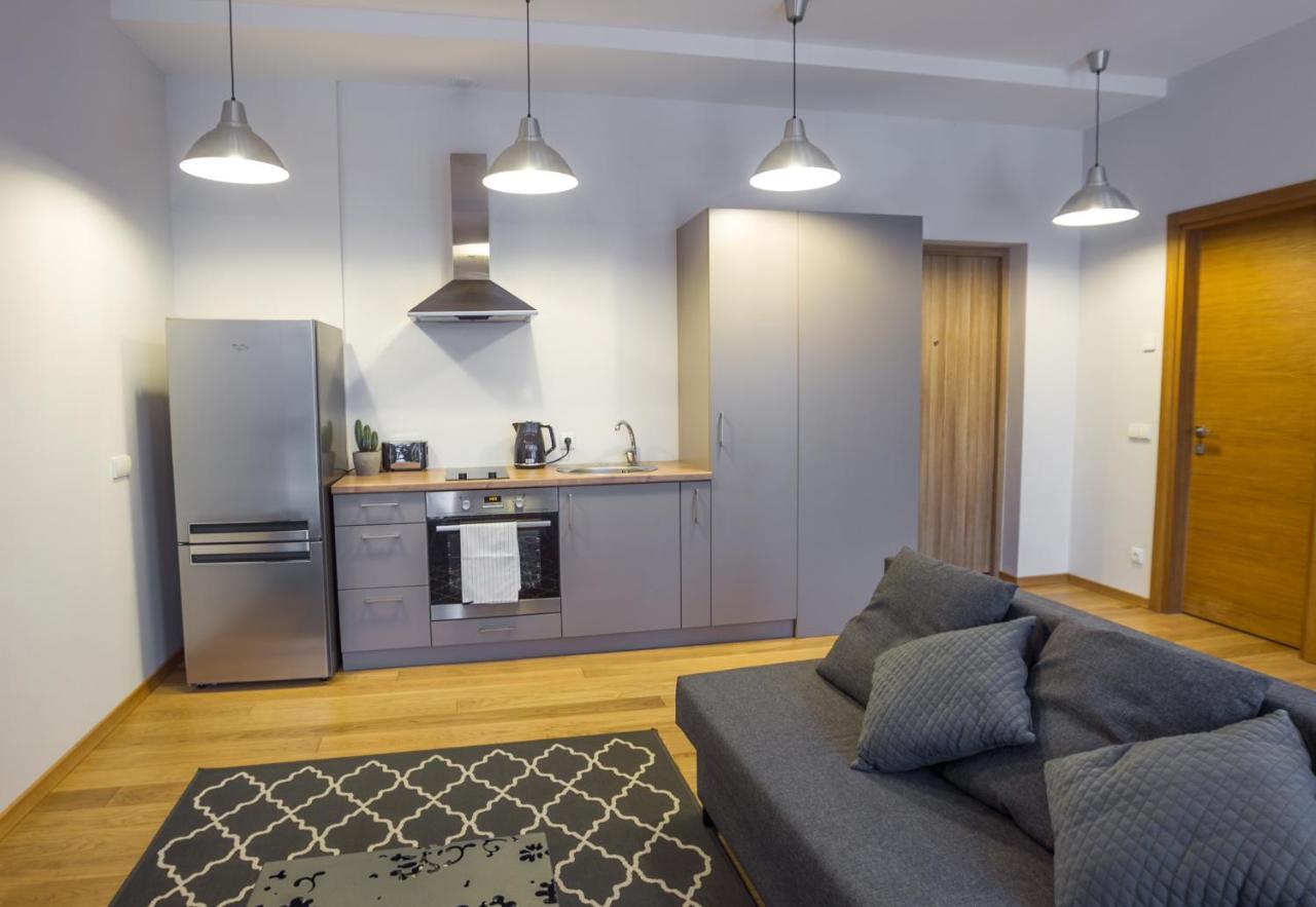 Stylish 1Bd Apartment In Old Town By Hostlovers Kaunas Exteriör bild